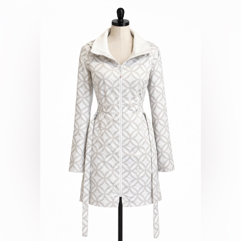 Lululemon – Essence Hooded Trench Coat – Light Gray Geometric Print – Size 10